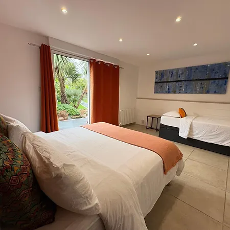 Au Petit Bignon Bed and Breakfast Les Épesses